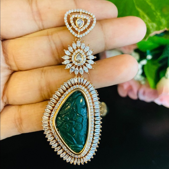 ‼️SOLD‼️Statement earings - Picture 4 of 6